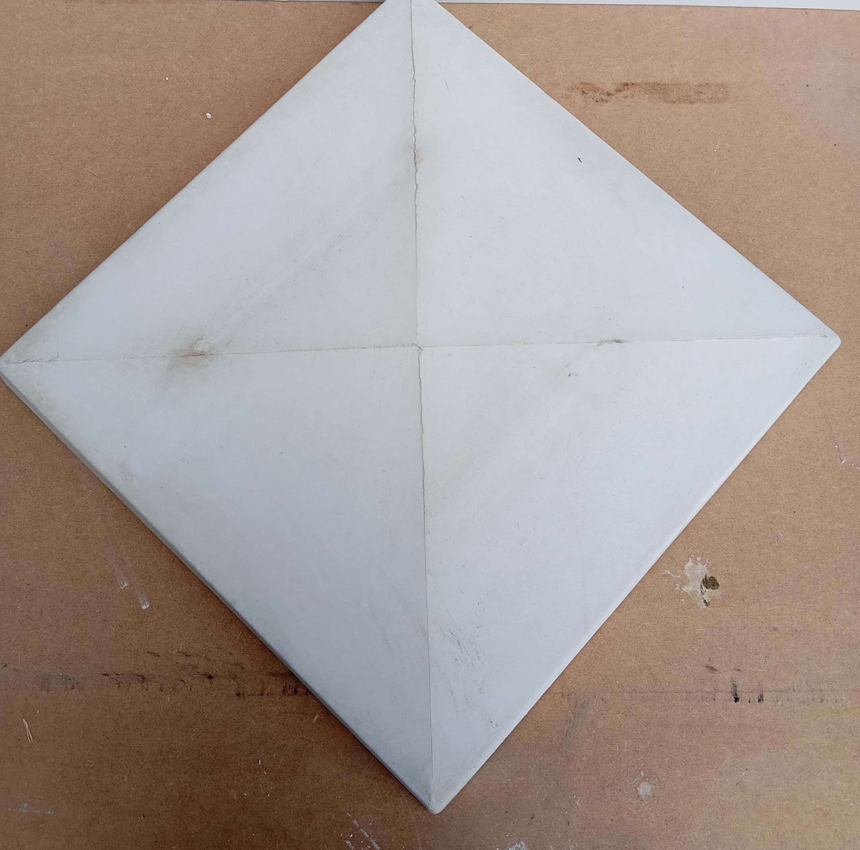 COUVERCLE PILIER TON PIERRE 50X50