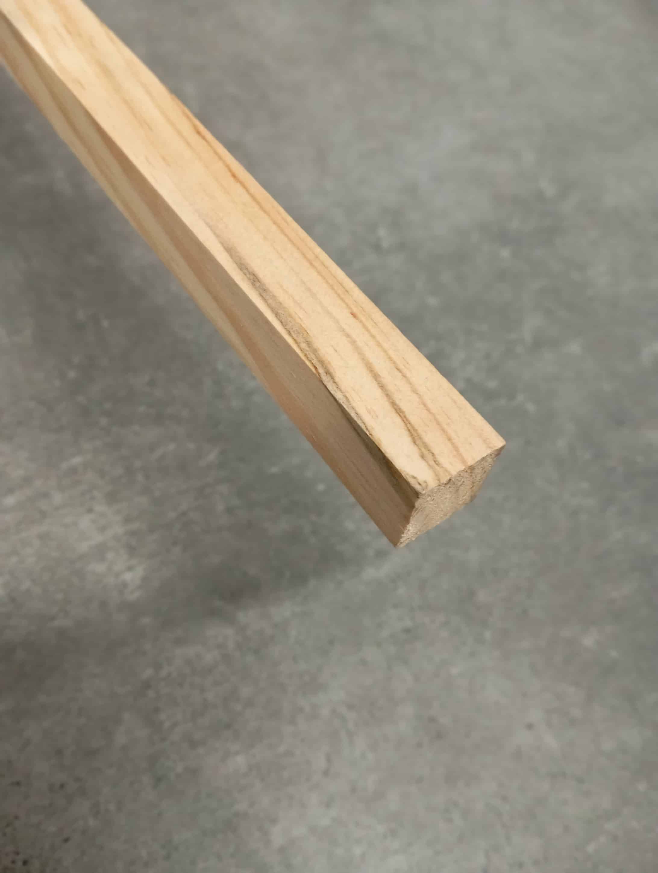 Baguette bois carré de 18mm en 2,40 mL