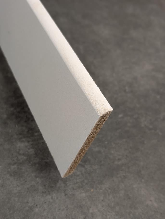 Plinthe 10x100 MDF Prépeint Blanc AR 2.4M