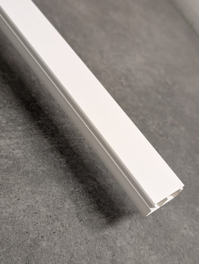 MOULURE 40X17 BLANCHE 2ML