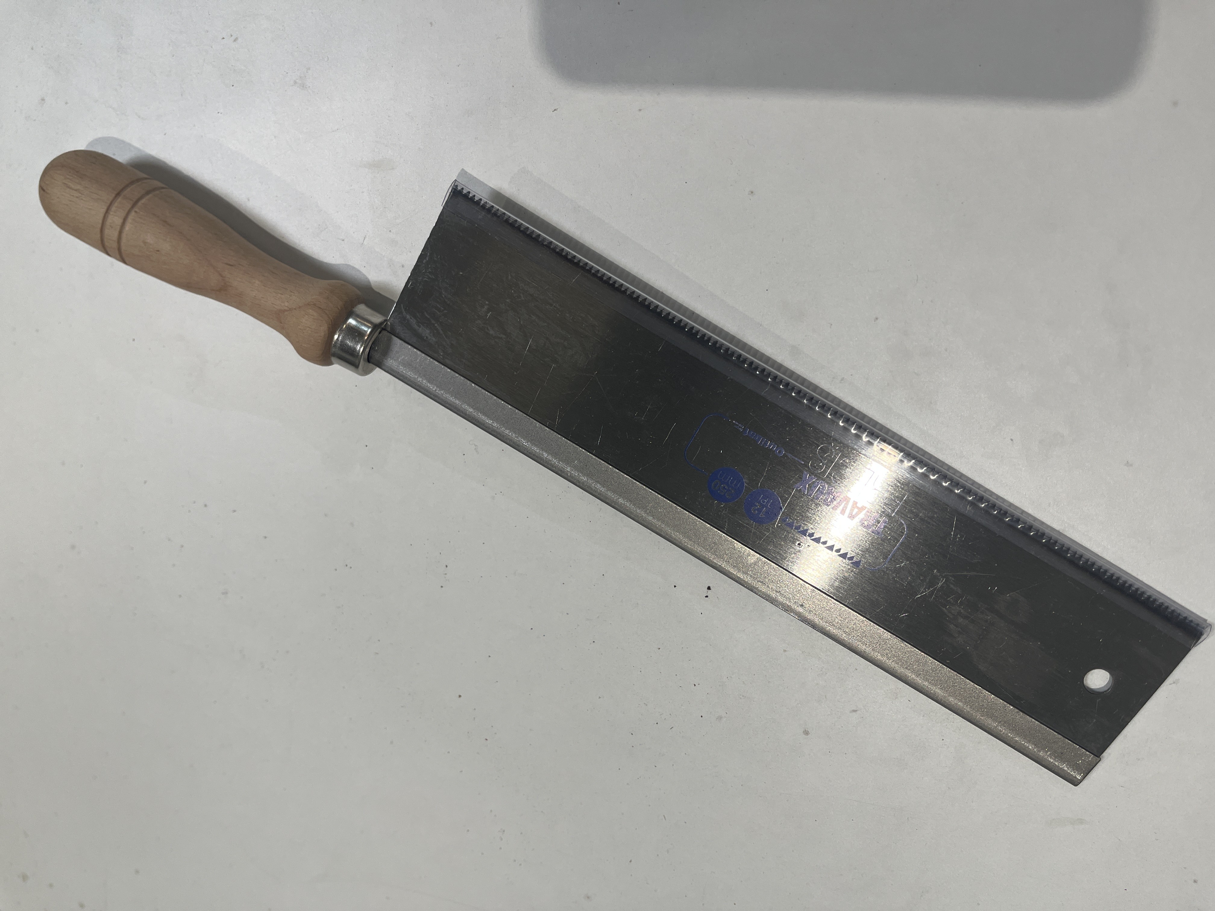 SCIE A DOS DROITE POIGNEE BOIS