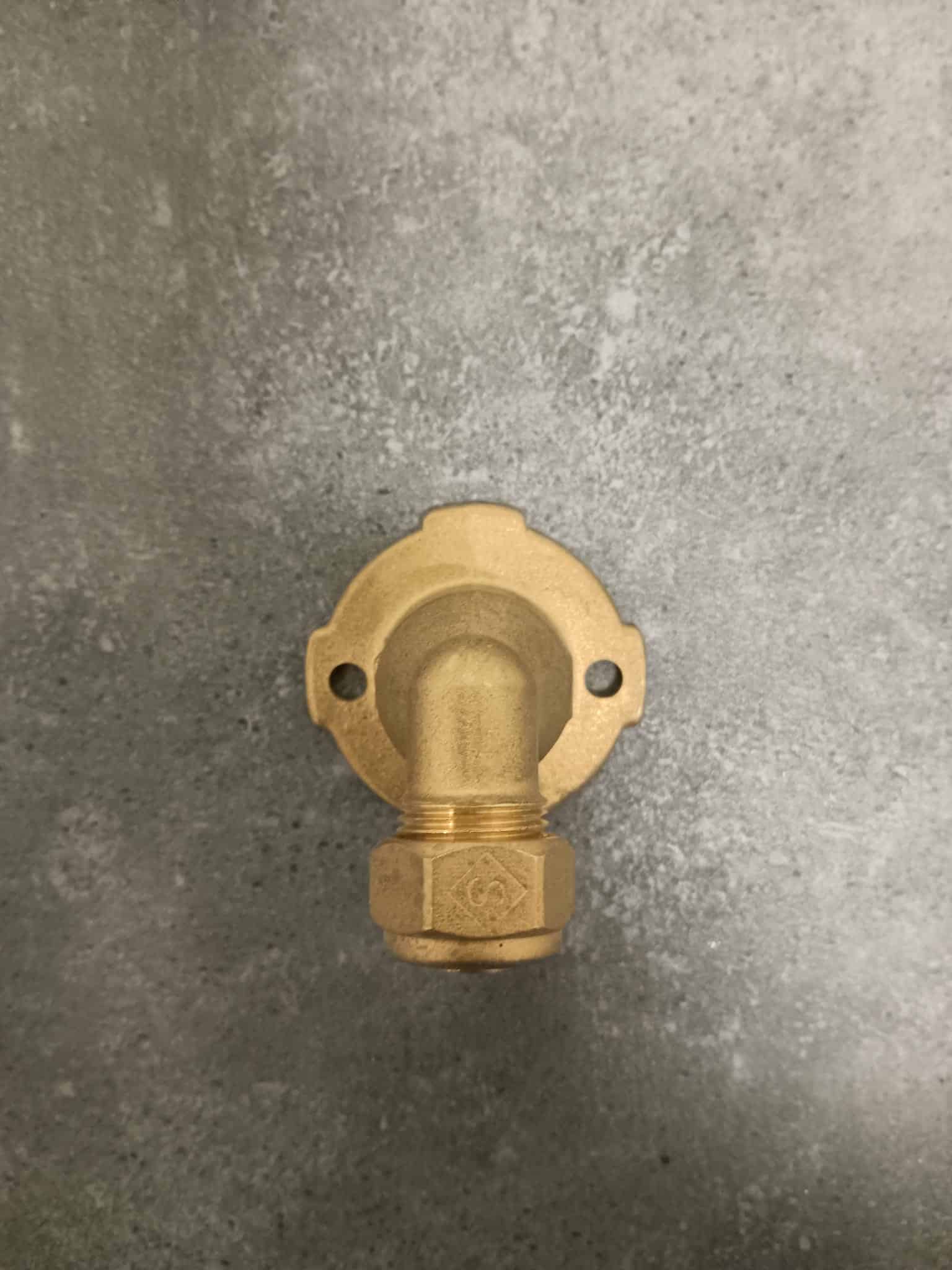 Raccord sanitaire femelle 15/21   PER 10