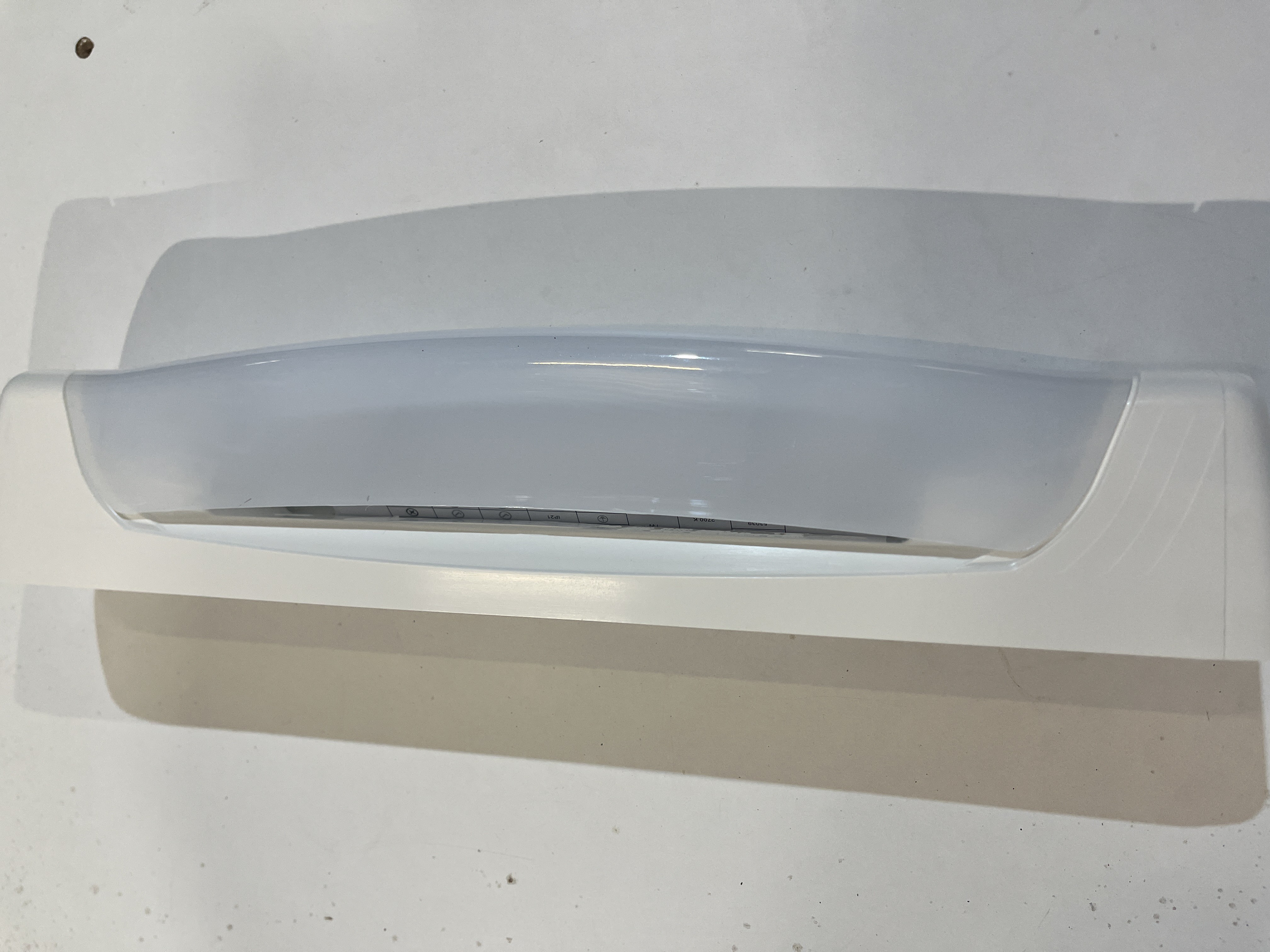 REGLETTE SALLE DE BAIN IP 24 AVEC INTER