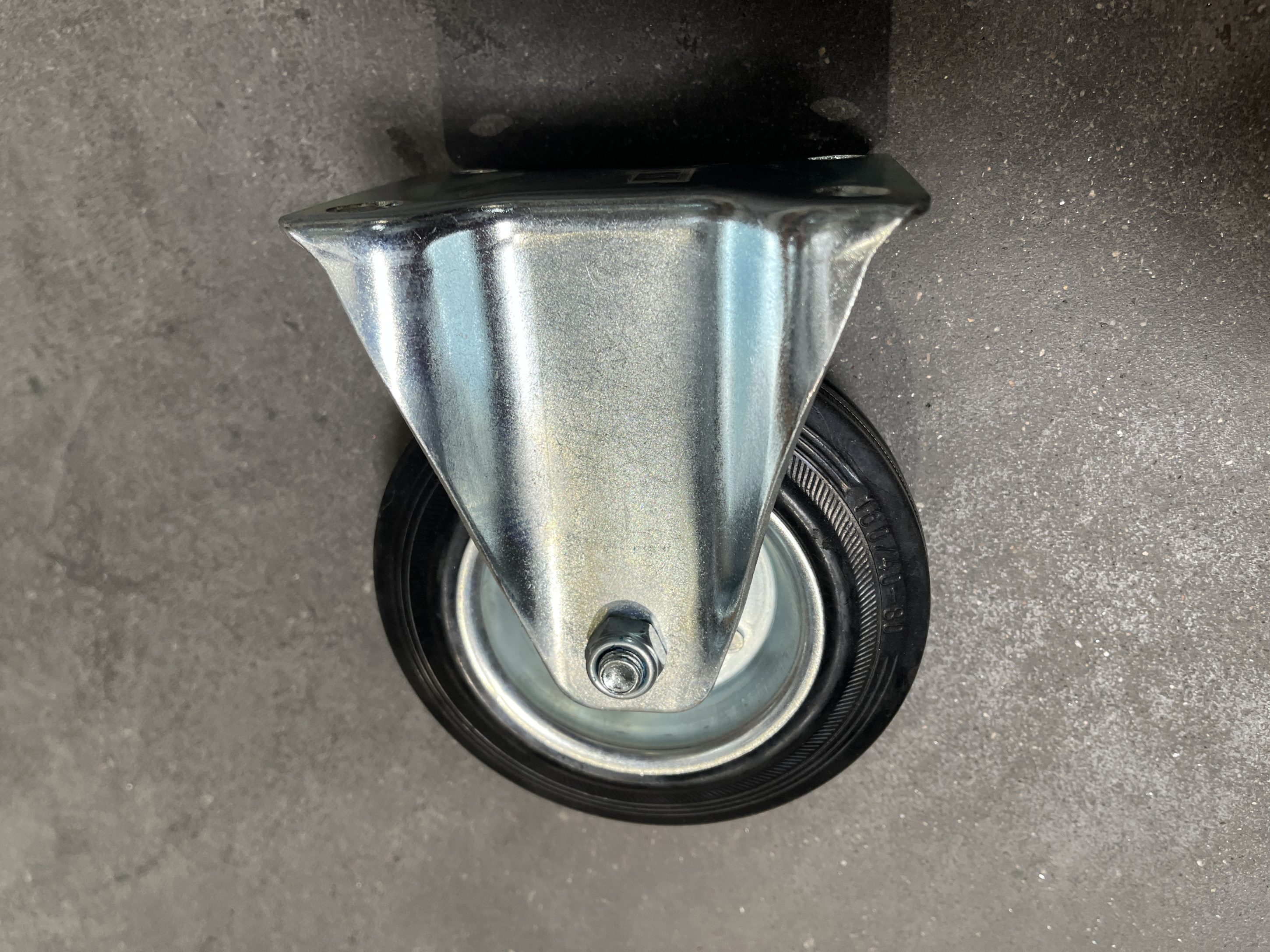 ROULETTE CAOUTCHOUC D160 FIXE