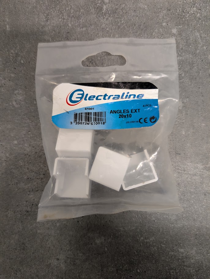 4 ANGLES EXTERIEURS 20X10