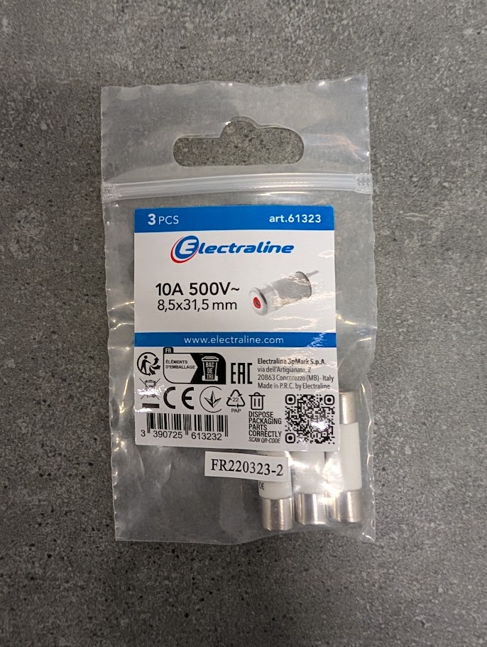 3 FUSIBLES +VOYANT 8,5x31,5  10A