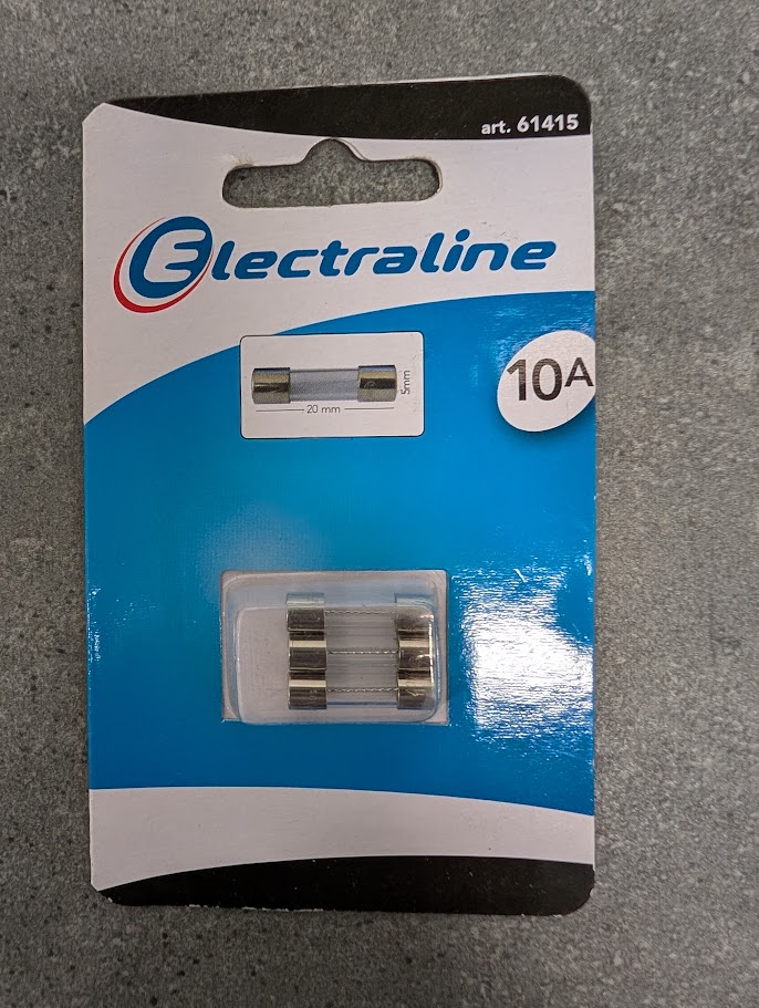 3 FUSIBLES VERRE 5X20 10A