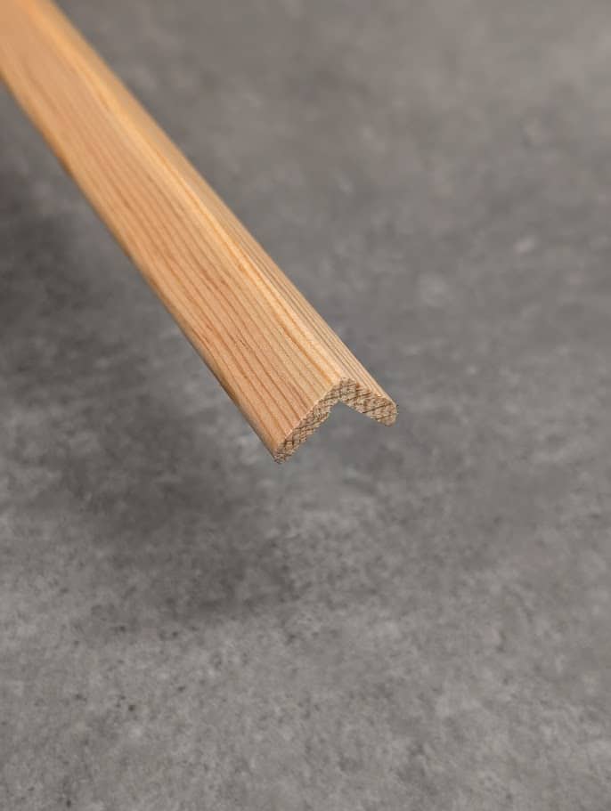 Baguette d'angle 20 2m40