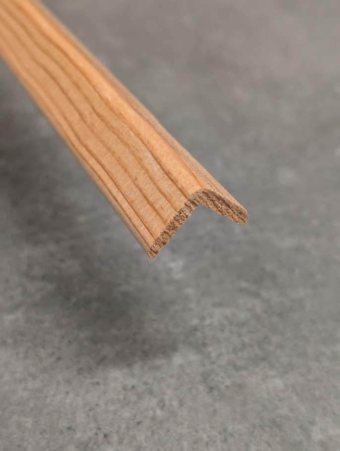 Baguette d'angle 24 2m40