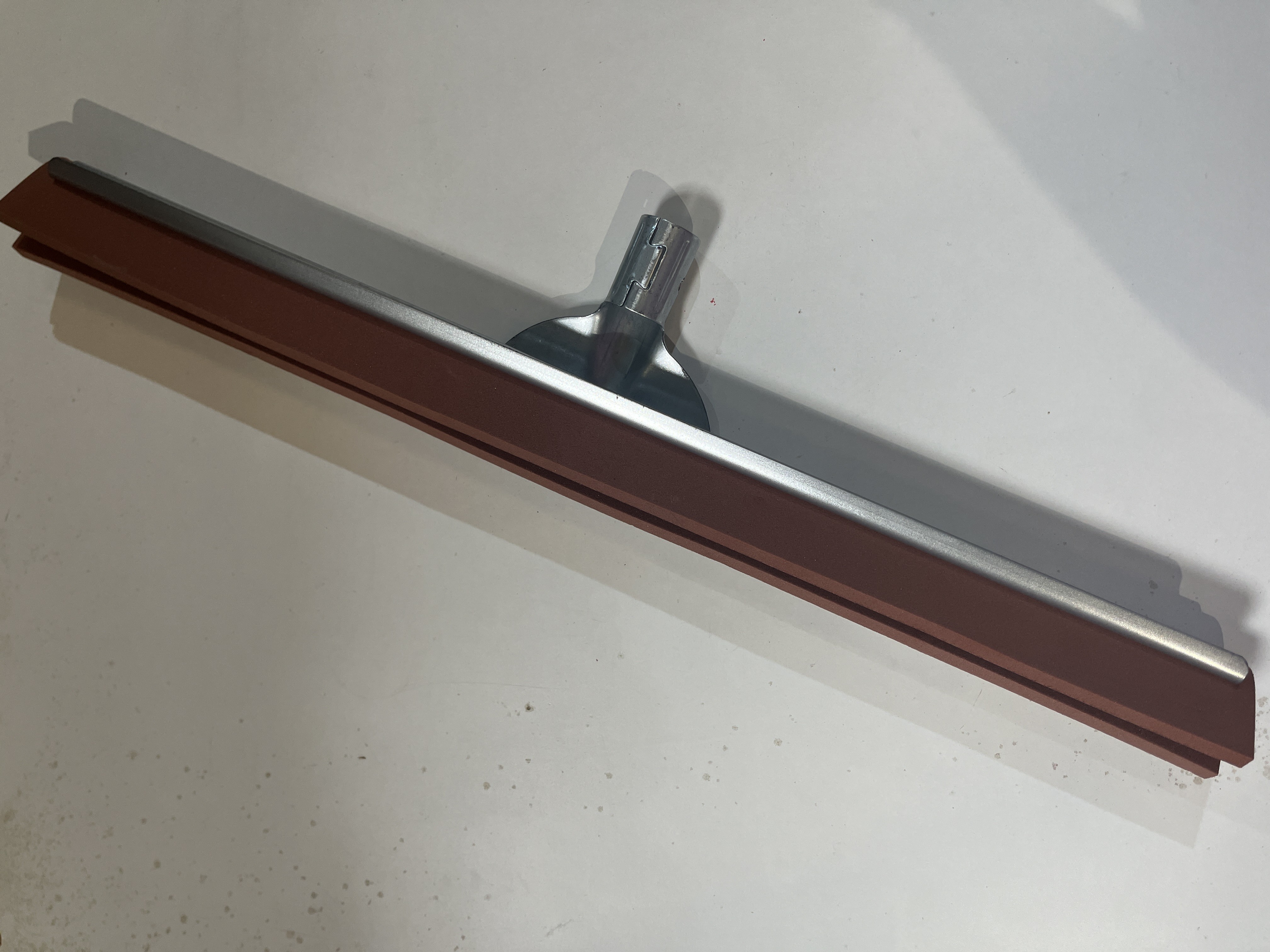 RACLETTE DE SOL RENFORCEE 54CM