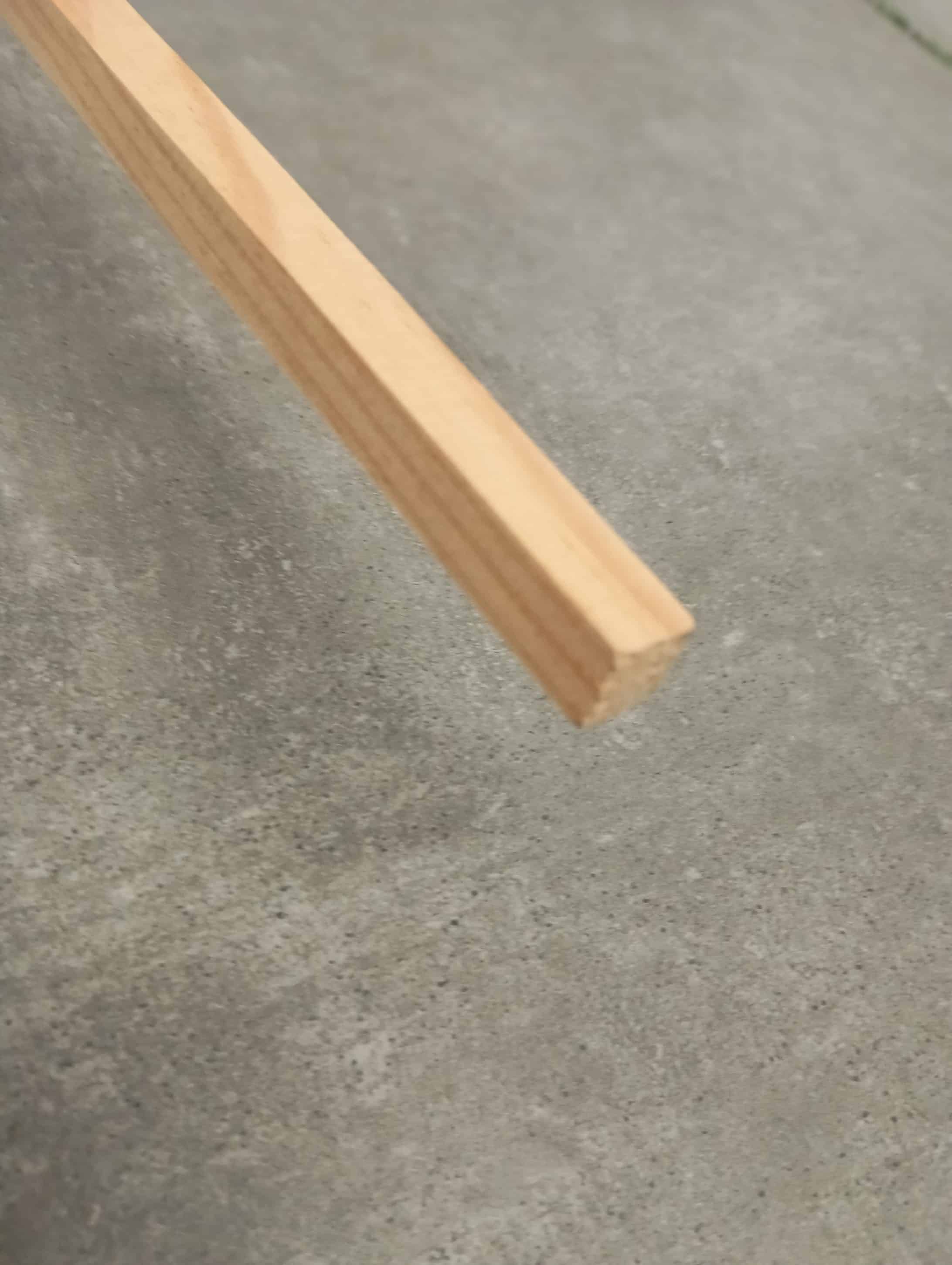 Carrelet 9X9mm Longueur 2ml Sapin sans noeuds