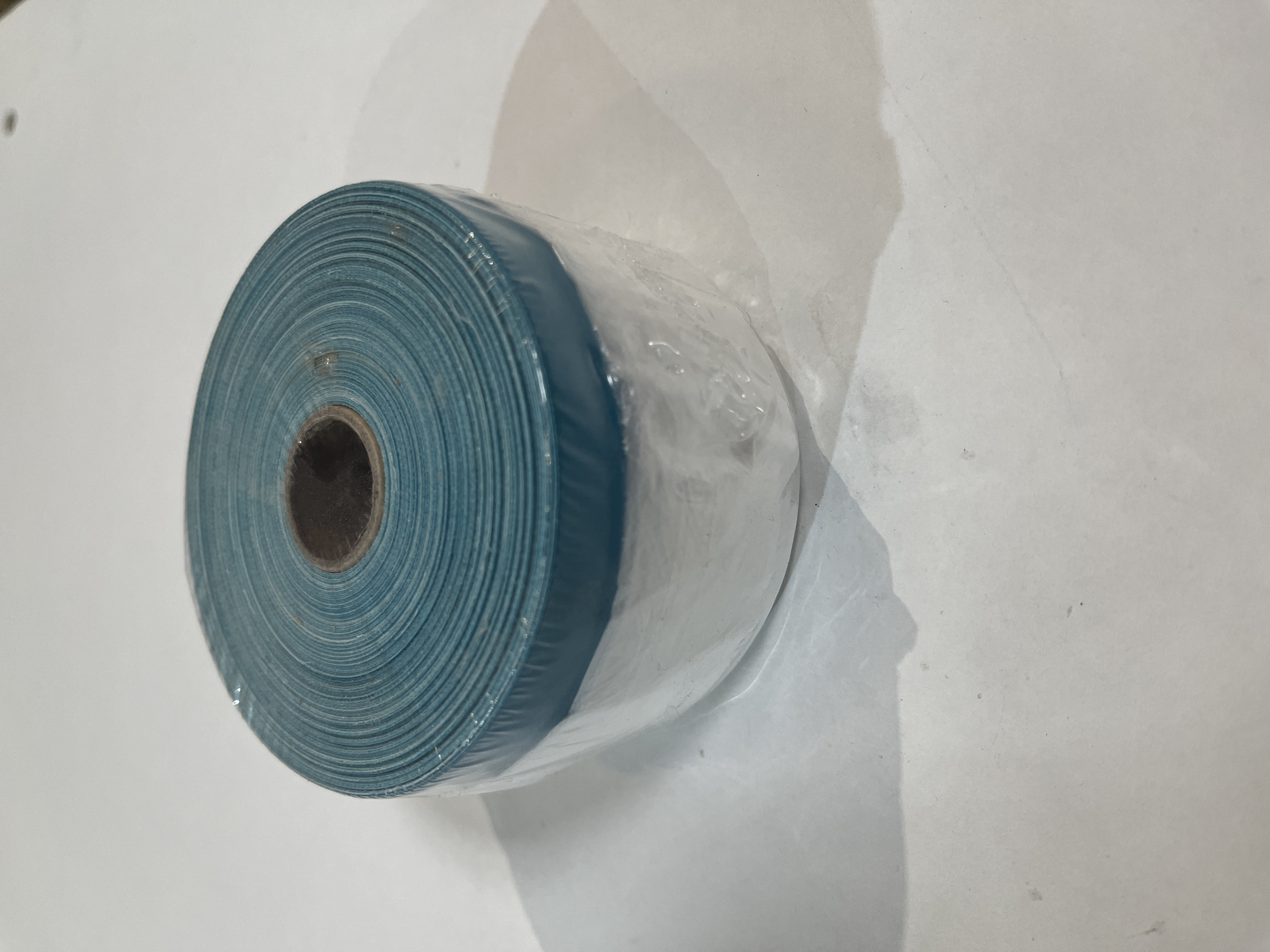 FILM CACHE VITRE BLEU 1.10MX20M