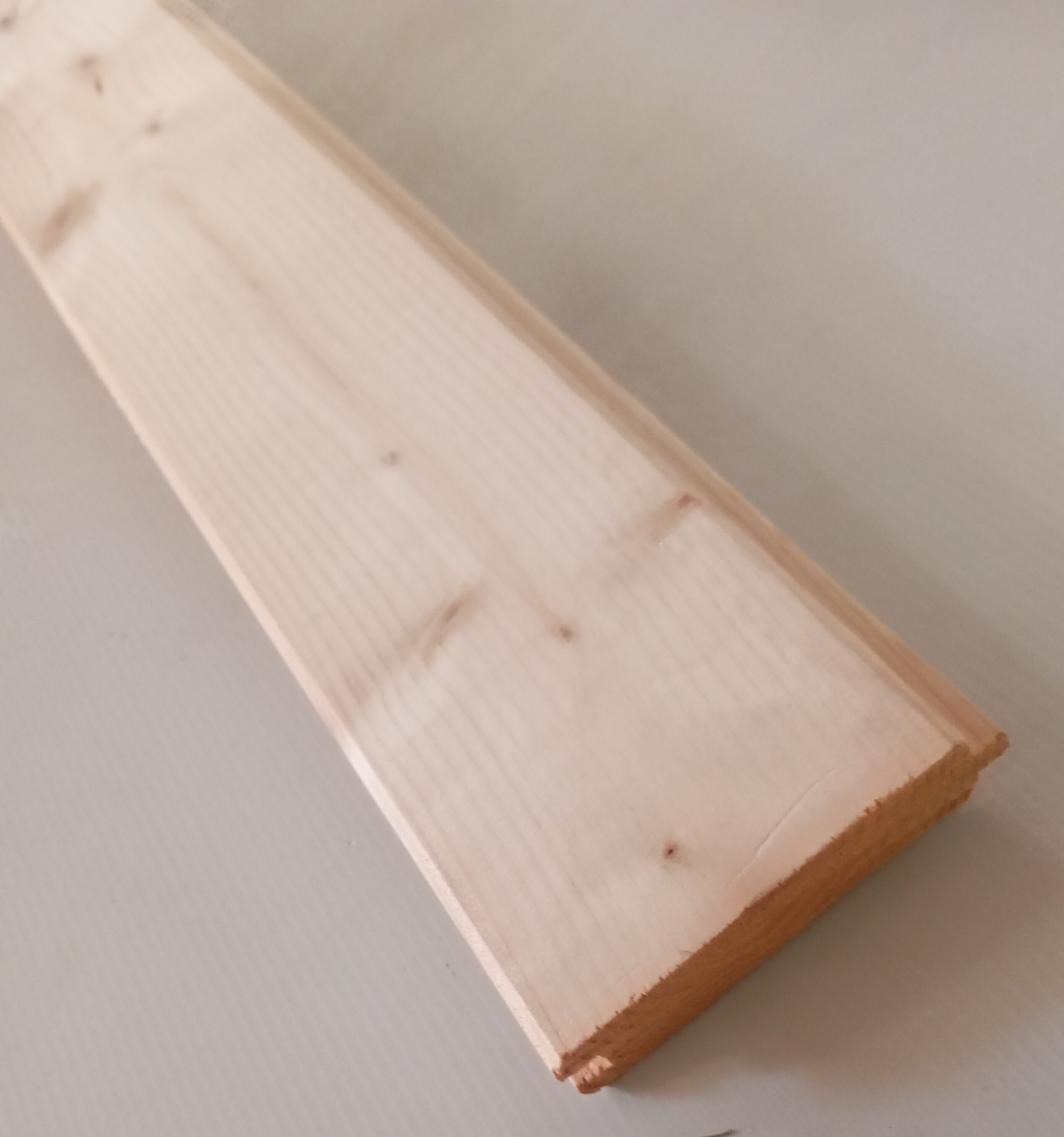 LAME VOLET 21x90x3000mm HORS COEUR Vendu à la lame de 0,270m²