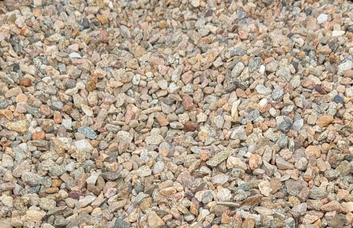 MIGNONETTE  rivière 4/10 1M3 = ENVIRON 1.5 TONNES