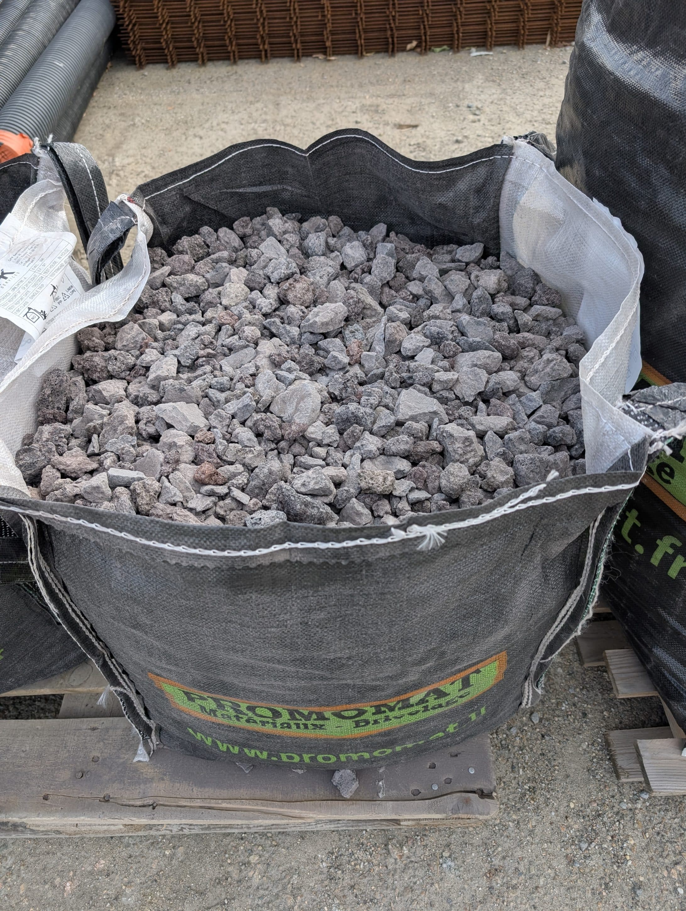 Petit BIG BAG de POUZZOLANE 20/40 Environ 0.25 m3