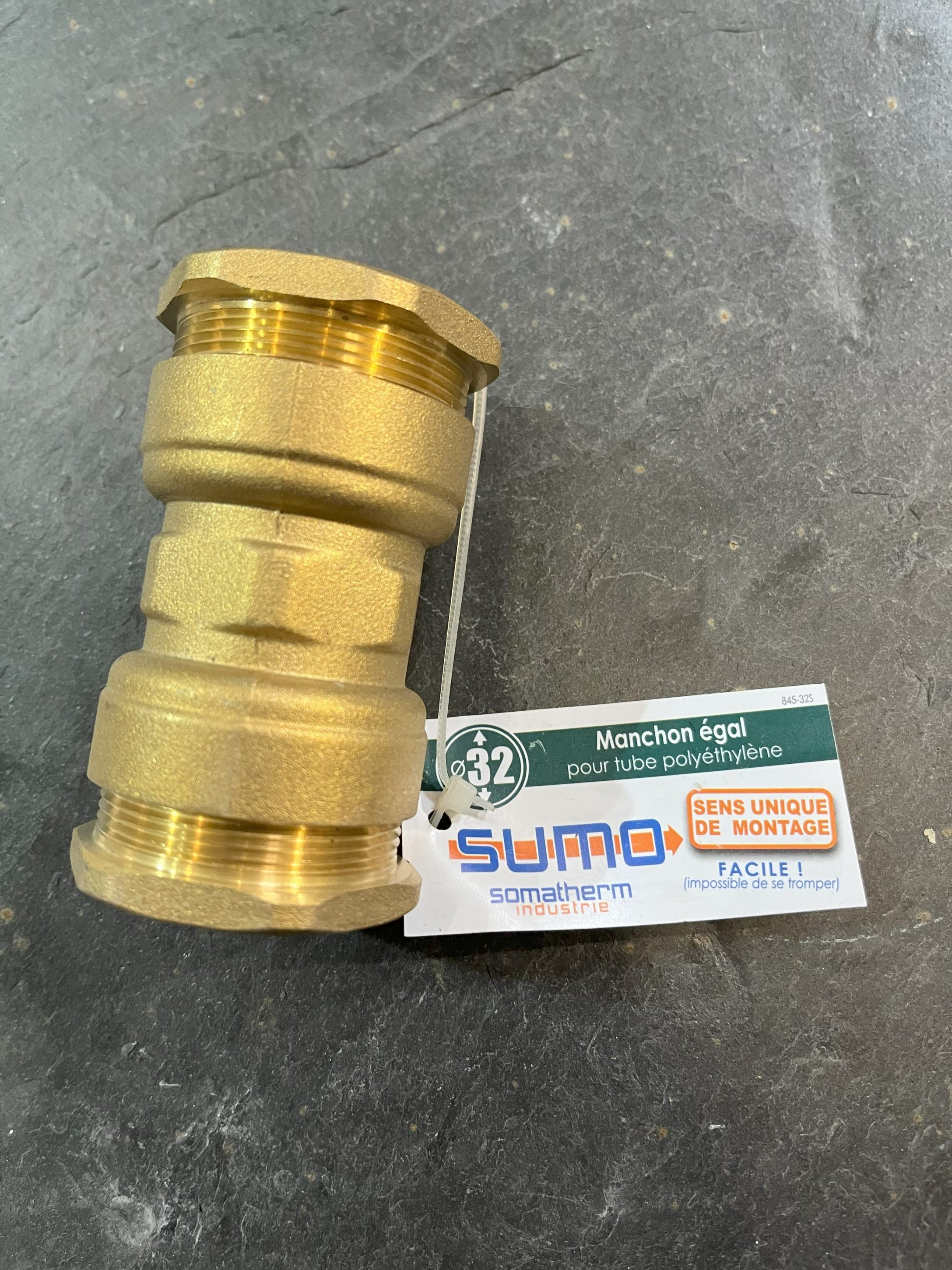 MANCHON LAITON POUR PE 32