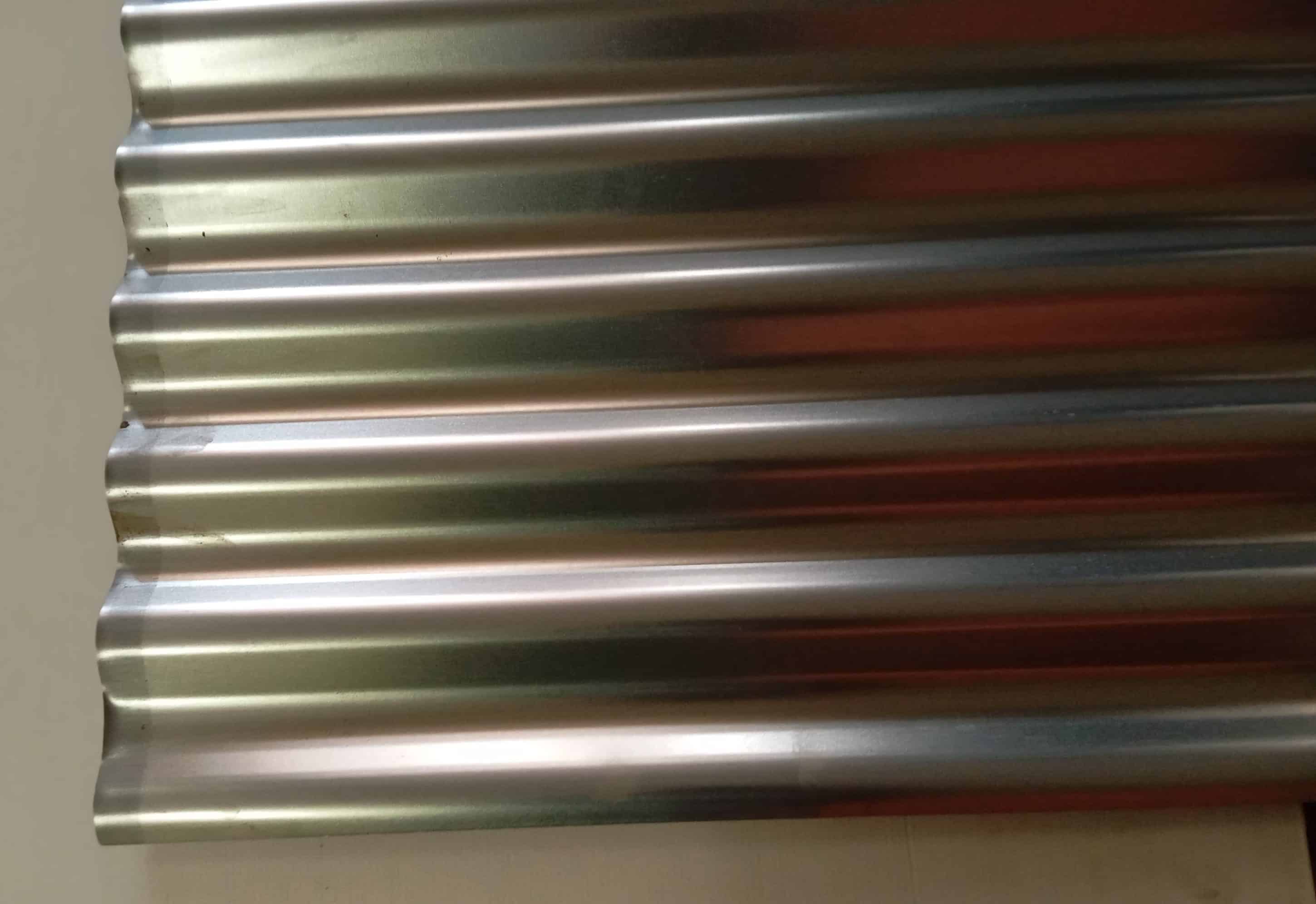 TOLE GALVA ONDULE EP.63 2ML L98,8 ut91,2